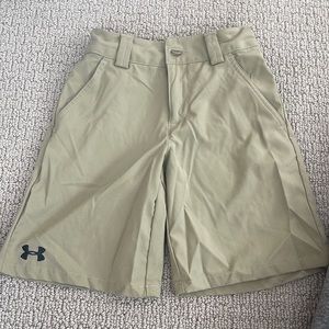 Boys/youth XS Under Armour golf short